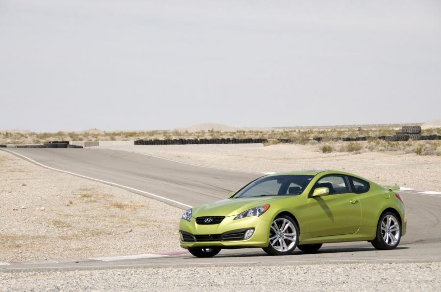  Hyundai Genesis Coupe 2010 года  (фото 138 из 300)